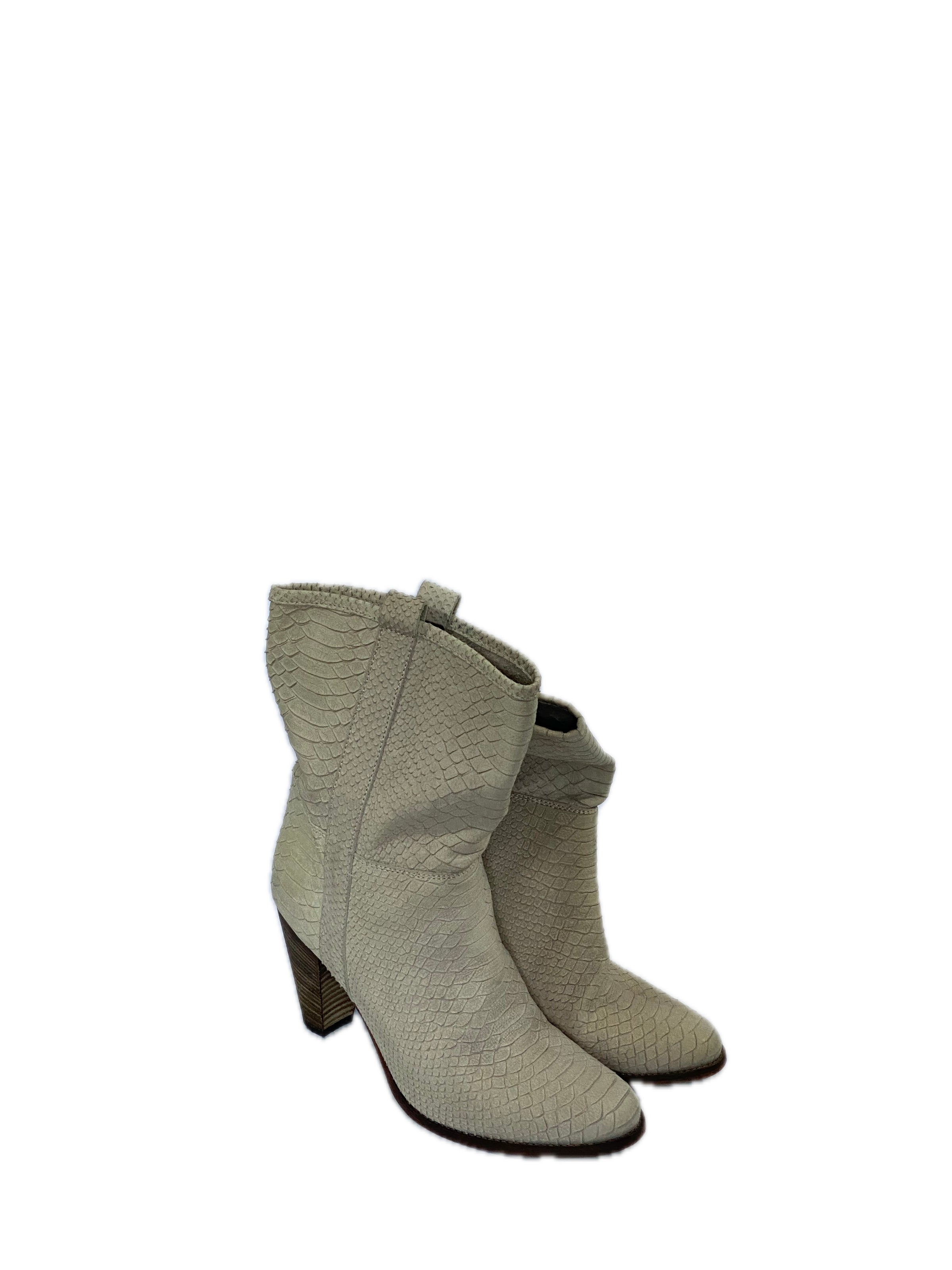 Vero Cuoio Ankle Boots
